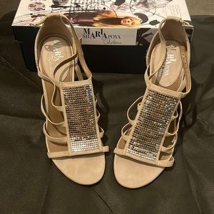 Maria Shariapova by Cole Haan nude sandals with silver detail with box
